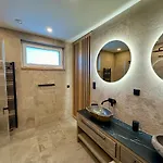 빌라 Smrzovka - Luxury House With Swimming Pool, Jacuzzi, Garden And Bbq