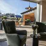 Villa Smrzovka - Luxury House With Swimming Pool, Jacuzzi, Garden And Bbq