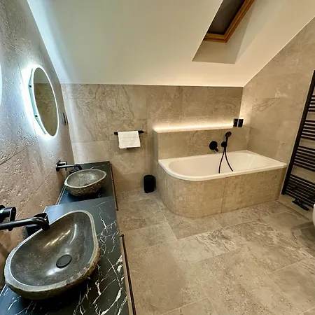 Smrzovka - Luxury House With Swimming Pool, Jacuzzi, Garden And Bbq * יאבלונק נאד ניסו