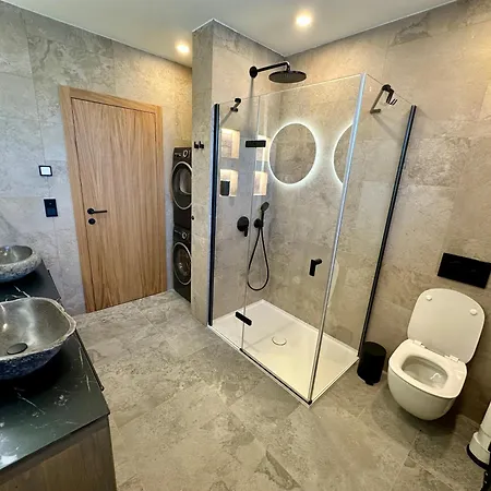 Smrzovka - Luxury House With Swimming Pool, Jacuzzi, Garden And Bbq יאבלונק נאד ניסו