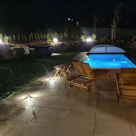 Smrzovka - Luxury House With Swimming Pool, Jacuzzi, Garden And Bbq וילה *
