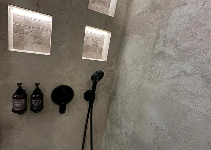 Villa Smrzovka - Luxury House With Swimming Pool, Jacuzzi, Garden And Bbq *