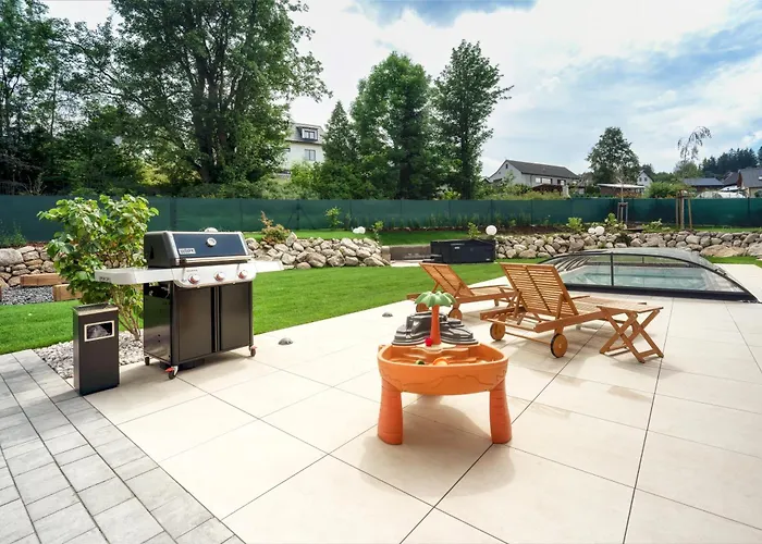 Villa Smrzovka - Luxury House With Swimming Pool, Jacuzzi, Garden And Bbq
